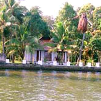 Vembanad Bungalow, Kumarakom 2